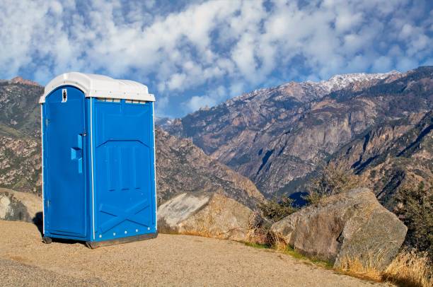 Best Emergency porta potty rental  in Carbondale, KS